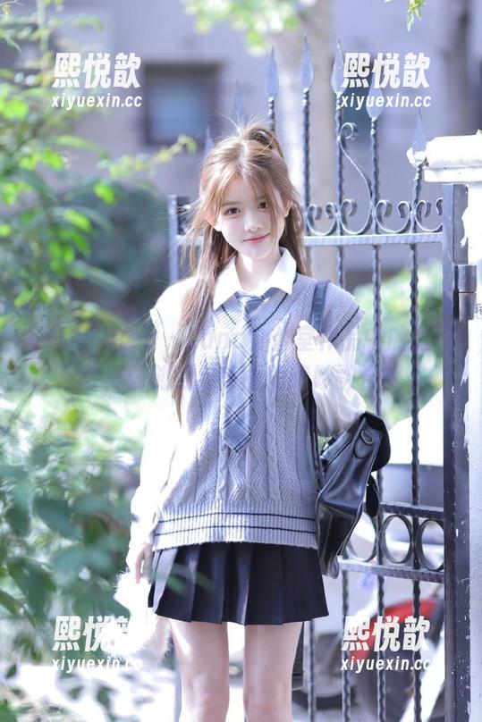 beautyleg-Luna beautyleg - Luna办公室作品中的福利写真:创意与美丽的绝妙融合!
