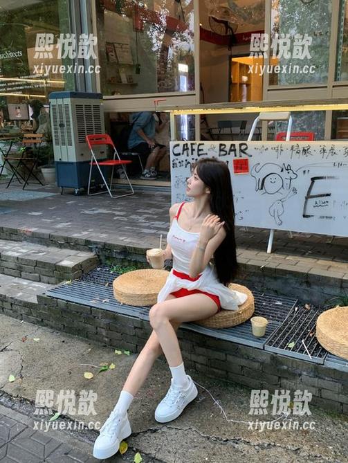 beautyleg - 小雪的死库水：一场视觉盛宴，带来极致写真作品集与丰富资源的分享之旅！
