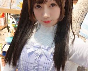 在线打卡“nagisa魔物喵”的高清圣诞写真，实在不敢相信这真的是节日主题，还有谁能比她更大胆？