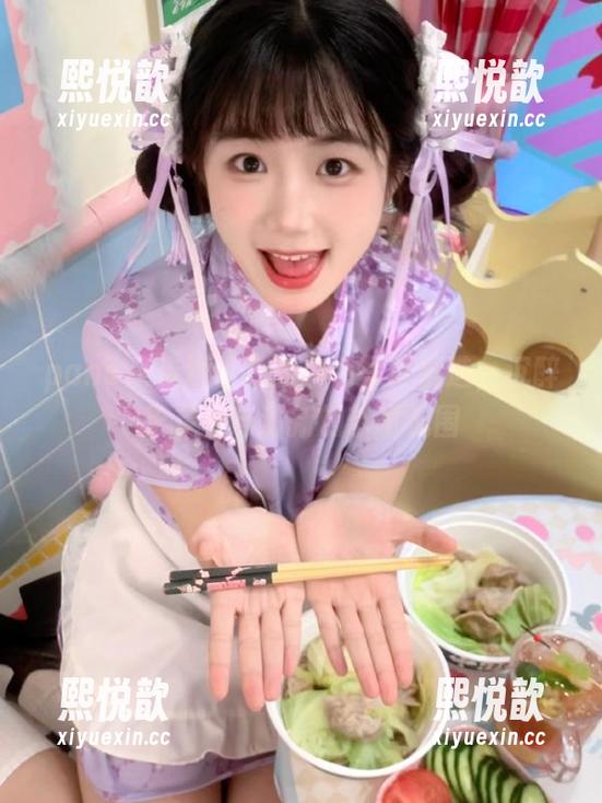 pans - 走进小鱼的白色写真精选，沉醉于灵动与清新的艺术氛围