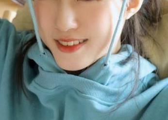探索wuyo(우요)的可爱写真，感受每一张美图的温暖氛围