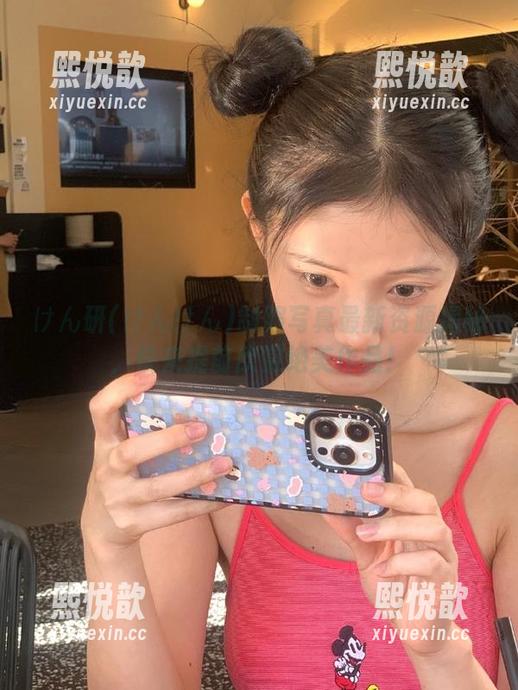 けん研(けんけん)制服写真最新资源揭秘，快来提前欣赏绝美作品！