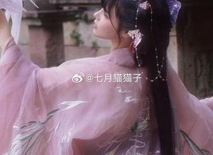 私拍内衣套图：七月喵子用性感撩动每一个夏日的心弦！