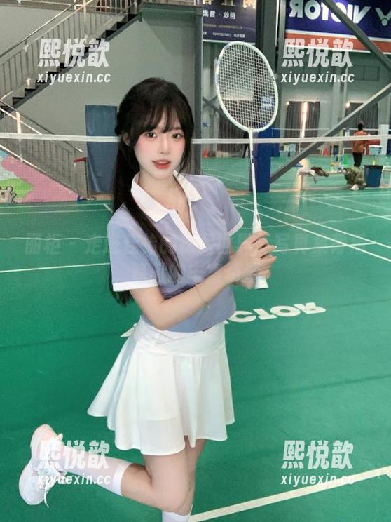丽柜-佳怡 丽柜 - 走进佳怡的裸足世界:写真集背后隐藏的丰富资源