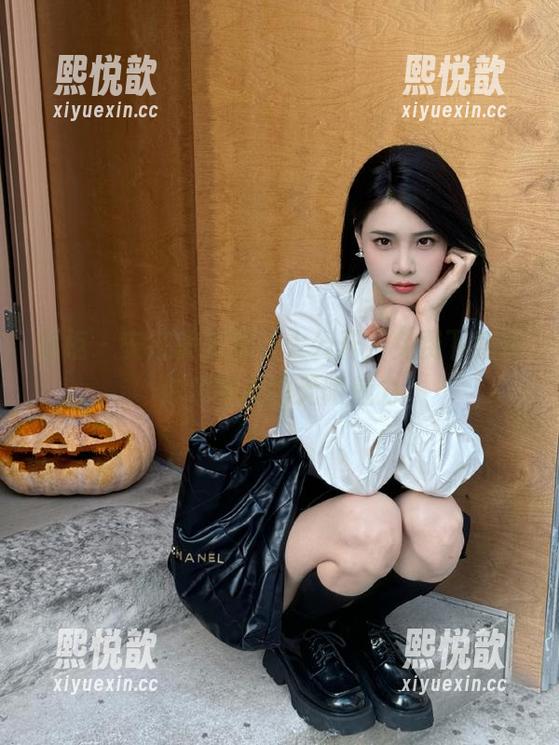 丽柜 - 安娜美足图册大公开，免费下载带你领略她的无限魅力