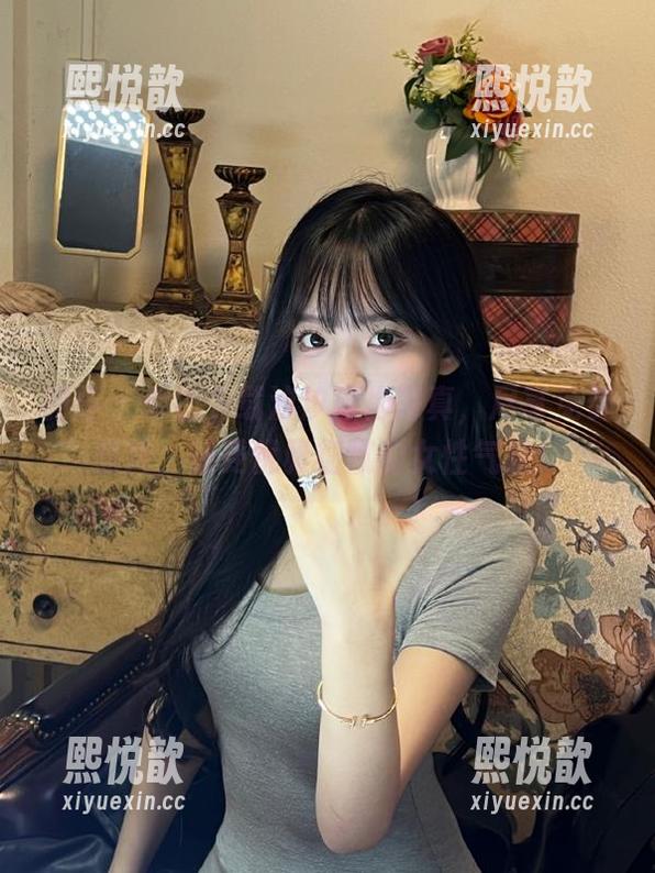 丽柜-汐汐 丽柜 - 单击下载汐汐旗袍写真,尽享免费照片,感受优雅细腻的女性气息!