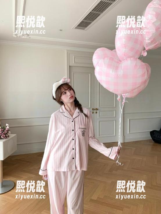 丽柜-甜甜 丽柜 - 甜甜的无圣光夏天写真合集,记录每一个灿烂瞬间的柔和魅力