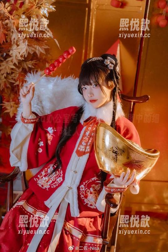 二佐Nisa办公室写真集赏析：原图中的细节让人心动不已