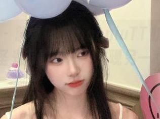微密圈 – 解锁俏妞qiaoniuTT办公室生活：无圣光写真合集，展现另一种职场之美！