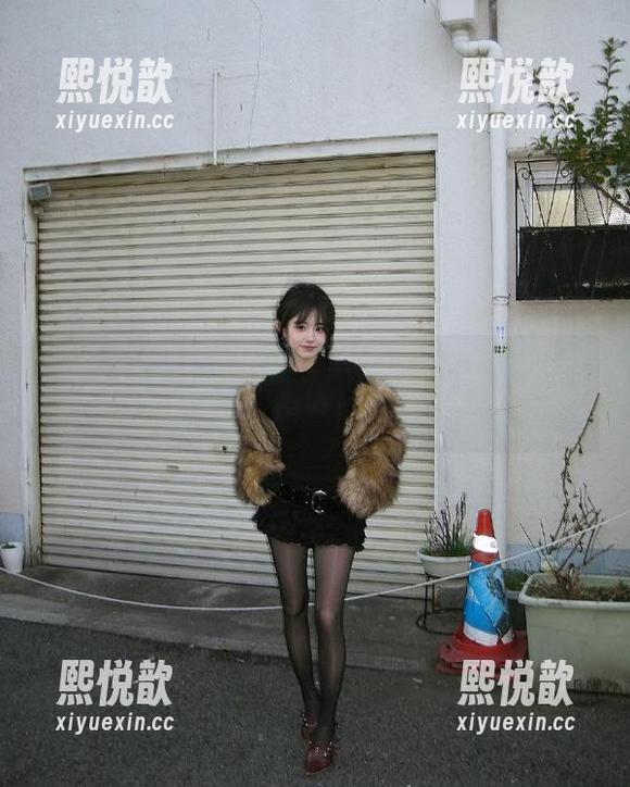 微密圈 - 当俏妞t穿上婚纱：这本写真集与原图让你忍俊不禁！