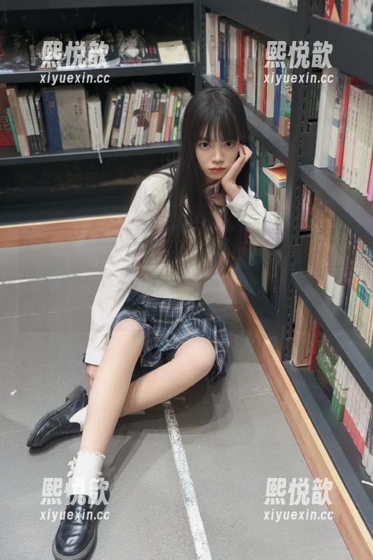微密圈 - “保守的二舅妈”大胆表露的“吊带袜”写真作品，海量下载，为你带来惊喜视觉！