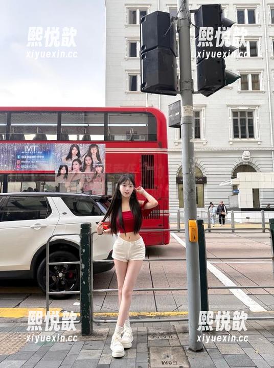 微密圈 - 免费探索保守的二舅妈毛衣图册，续写你的冬日时尚故事！