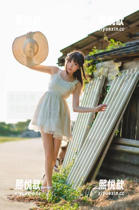 克拉女神 - 依娜丝的眼镜写真，挑战美图界的审美极限，让你重新审视眼镜造型！