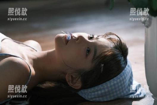 克拉女神-孟君 克拉女神 - 诚邀围观!孟君白丝写真网盘合集曝光,没想到我竟然这么敢拍