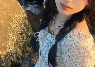 微密圈 – 兔宝妮to死库水写真图集精选内容展现夏日轻盈气息