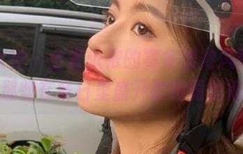 初夏女神 – 全套依依的寒冬旗袍风图包，展示那些在冬日里盛开的绚丽旗袍之美