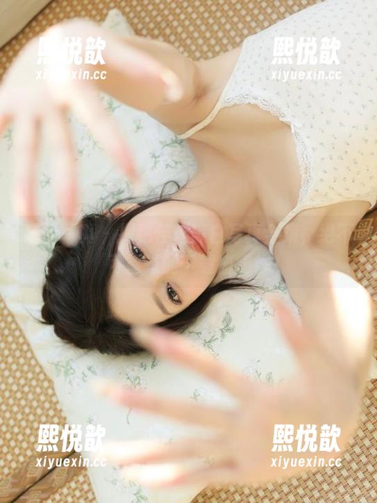 唐韵写真 - 探秘佳佳黑白写真全集，绝不可错过的下载盛宴！