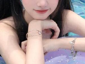 独家资源分享：喵糖映画蕾姆粉红兔女郎写真原图全解析