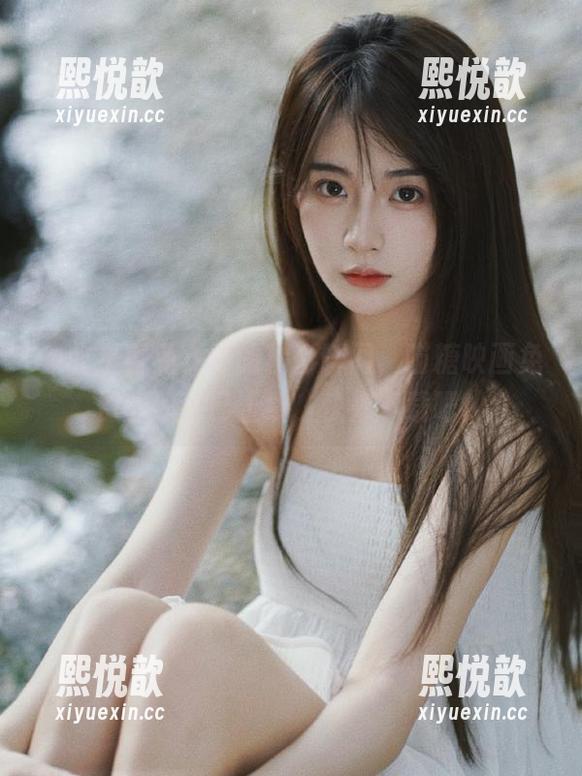领略星野兔女郎的精彩瞬间，喵糖映画免费图册现已上线，快来下载吧！