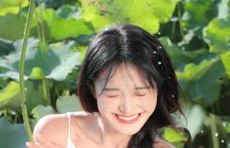 嗲囡囡 – 桃香子瑜伽精选作品集:感受每一个姿势的美丽与力量