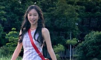 壹吻映画 – 雅妍全新美足图集更新,不容错过的视觉盛宴与艺术之旅