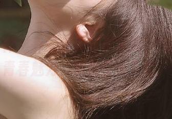 头条女神 – 乔安清纯写真全集，探索她的青春魅力，免费快速下载！