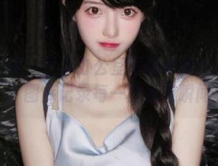 头条女神 – 尹菲办公室写真最新作品上线，图库记录每一个优雅瞬间