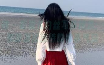 头条女神 – 松果儿白丝写真精选：每一张都散发出独特的青春气息
