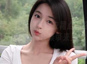 头条女神 – 让松果儿连衣裙点亮你的生活：优质图册合集带来灵感