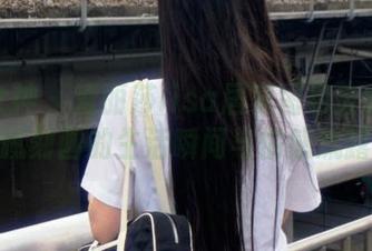 头条女神 – 爱丽莎lisa居家图包全套：细腻刻画的生活瞬间与情感流露