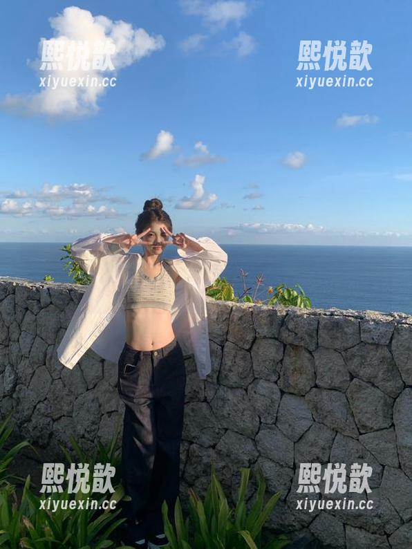 头条女神 - 美纳子亲自告诉你，她写真里的秘密与美图的真实故事