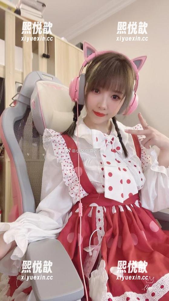 小女巫露娜 小女巫露娜的日常美图分享,无圣光与梦幻完美结合的瞬间绽放!