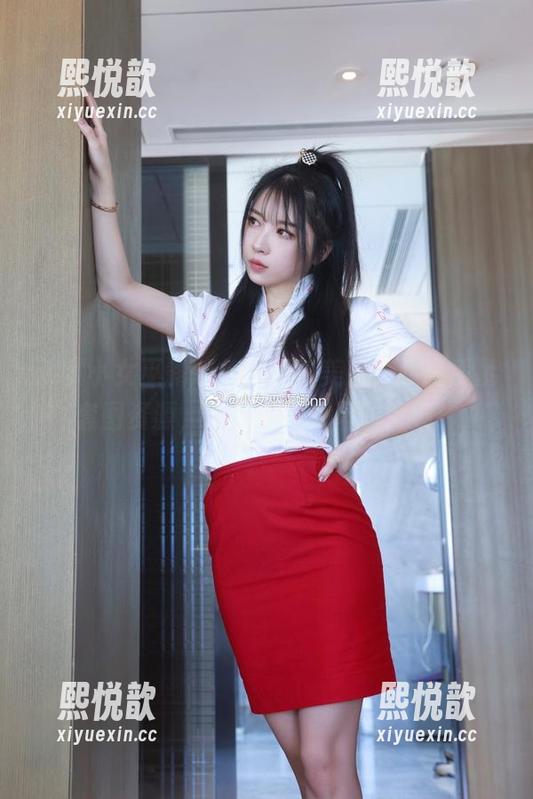 观赏小女巫露娜柠檬海盐美照，超高质量套图资源，带你感受海风的清爽！