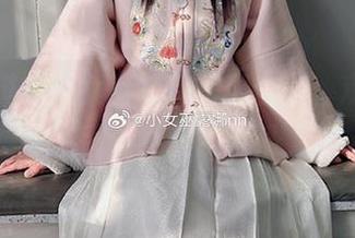 不容错过的小女巫露娜写真合集,观看明日香油亮款的风采