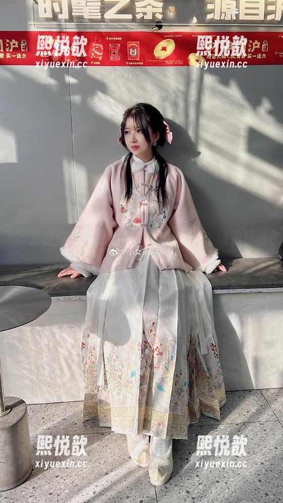 小女巫露娜 不容错过的小女巫露娜写真合集,观看明日香油亮款的风采