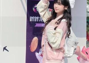 微密圈 – 小玉吃果冻户外写真套图：一场与大自然交融的视觉盛宴
