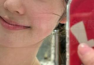 微密圈 – 小玉吃果冻的灰丝全套原图，完美捕捉每一个动人瞬间
