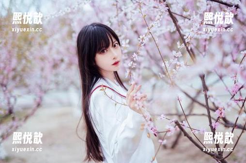 小鹿鹿shika 小鹿鹿shika毛衣风格分享:下载她的最新cos写真合集!