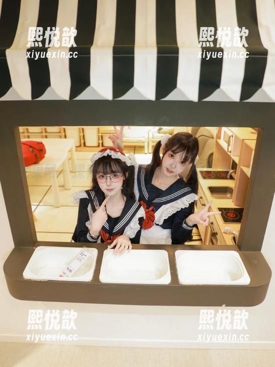 尤果网 - 探索尤菲儿厨娘的定制图集：每一张都为你带来惊喜