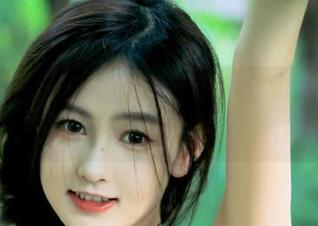 尤果网 – 游子熙的灰丝写真集，精选的让人一边拍手一边吐槽的艺术品！