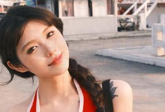 尤果网 – 心灵的寓言：王莹修女写真集精选，艺术与宗教交织的奇妙旅程