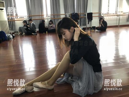 尤果网 - 清新脱俗！金子熙粉色写真合集更新，展现独特魅力与风格