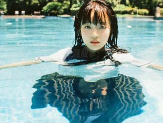 尤蜜荟 – Yumi尤美女孩的写真故事：每一张美图都诉说她的心声