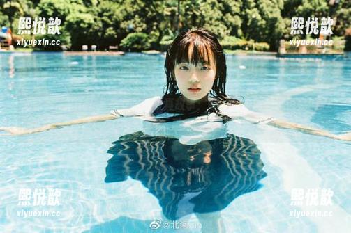 尤蜜荟 - Yumi尤美女孩的写真故事：每一张美图都诉说她的心声