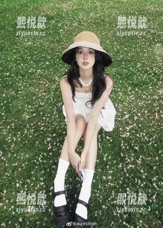 尤蜜荟 - 左冰Queen无圣光黑色美图：打破传统，创新写真艺术风格