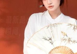 尤蜜荟 – 最新是小逗逗女孩写真，记录她甜蜜瞬间，仿佛走进童话世界！