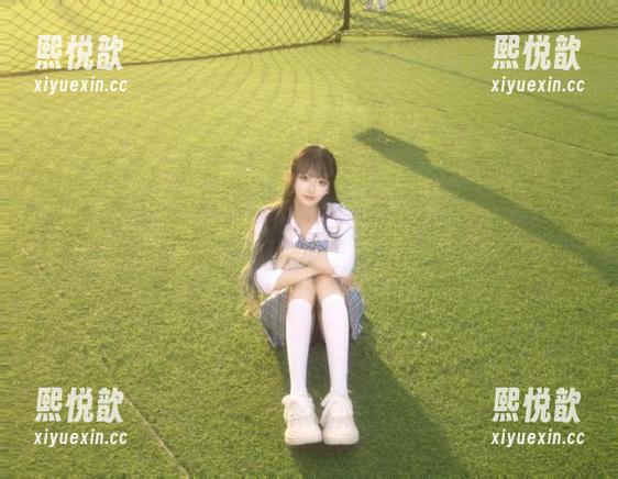 尤蜜荟 - 谭小灵最新浴室写真分享，走进她的私密世界，感受真挚之美