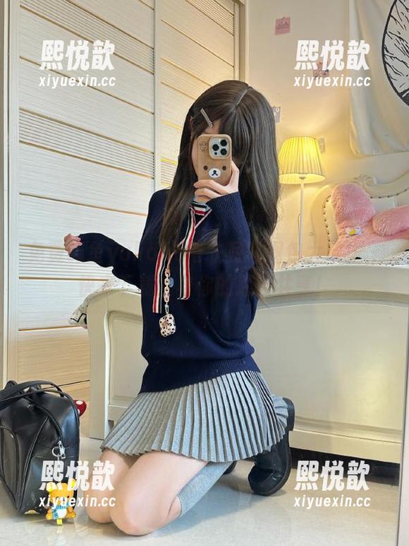 免费屿鱼yukako毛衣写真图包大放送，快来下载，与你的朋友共享！