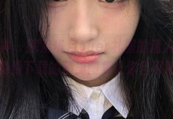 推女神 – 探索伍月yuer礼服的迷人魅力，免费下载的精美图集让你目不暇接