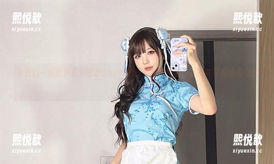 让我们一起欣赏无影喵喵Ghost的皮衣写真原图，时尚与可爱瞬间交汇！